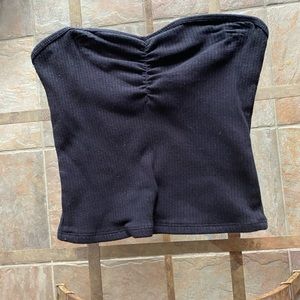 Tube top, ribbed top. Size: Small